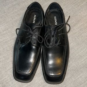 Alfani black leather dress shoes